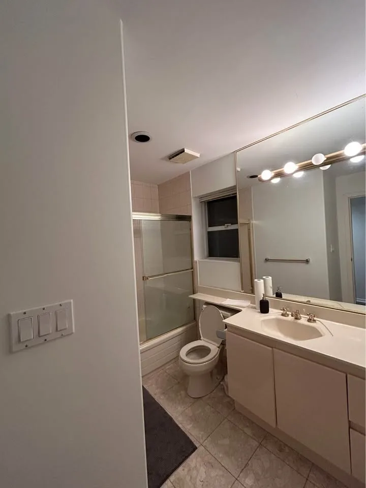 Private room for rent image indicator(4)