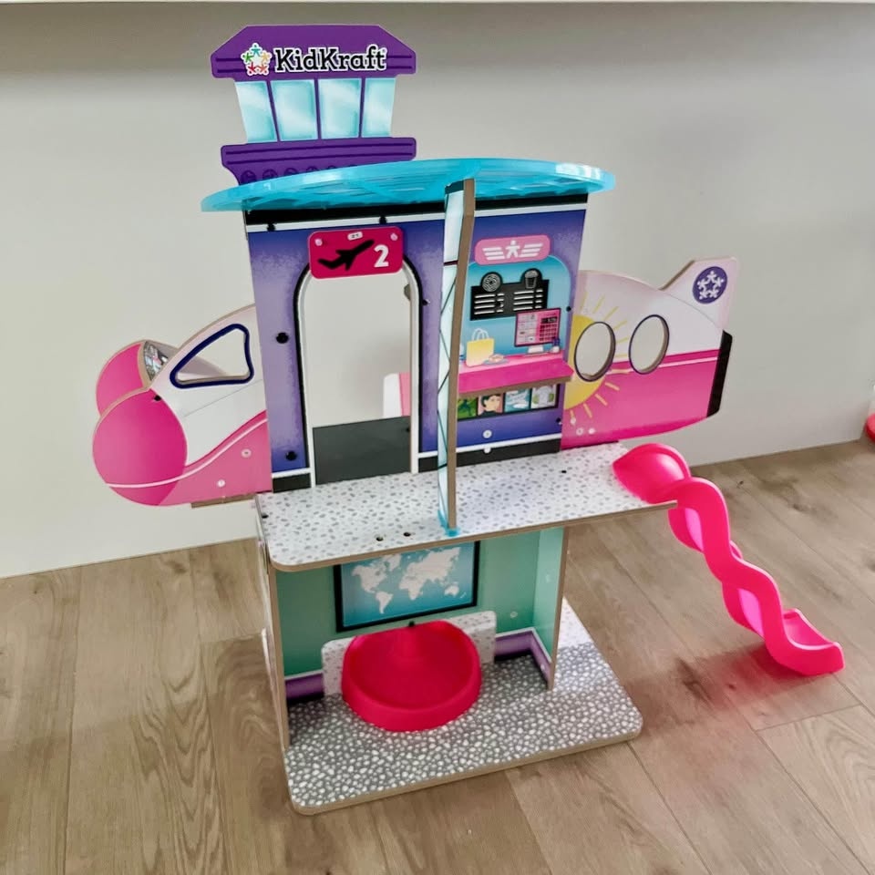 KidKraft Luxe Life 2-in-1 Wooden Airport and Jet #CleanOut - photo 2