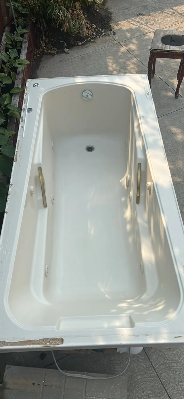 Jacuzzi Bath tub image indicator(4)