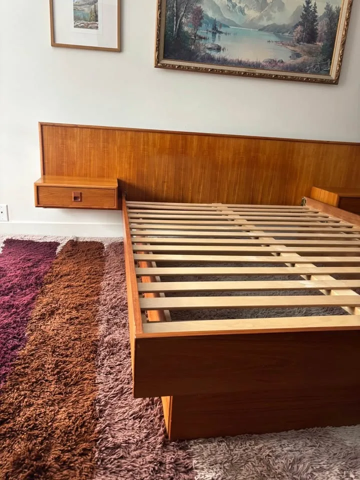 Midcentury Teak Bed with floating night tables image indicator(3)