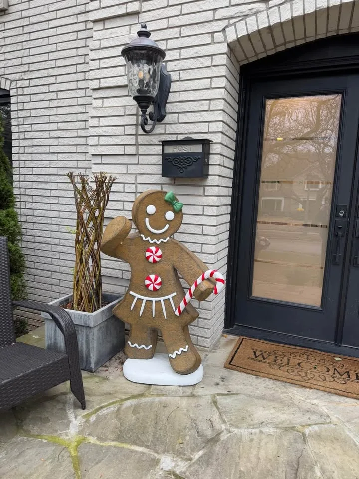 Xmas 4’ Gingerbread Girl Statue $400 image indicator(2)