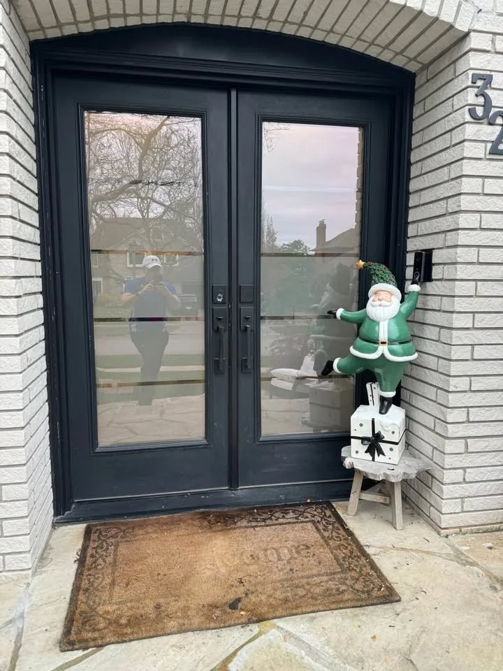 Christmas 3 Foot Dancing Santa Statue on Present $110 image indicator(6)