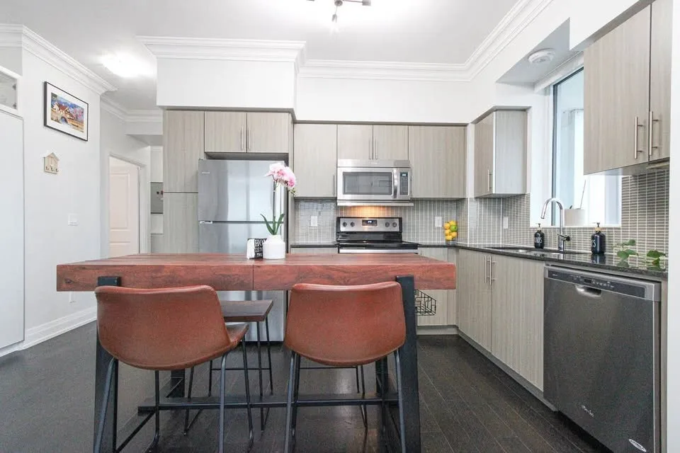 2 Beds 2 Baths - Apartment image indicator(6)