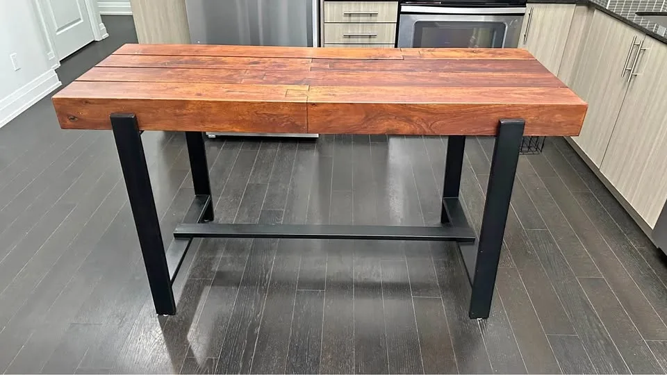 Pacifica Structube bar dinning table