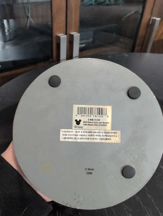 Disney Mickey Figurine image indicator(4)