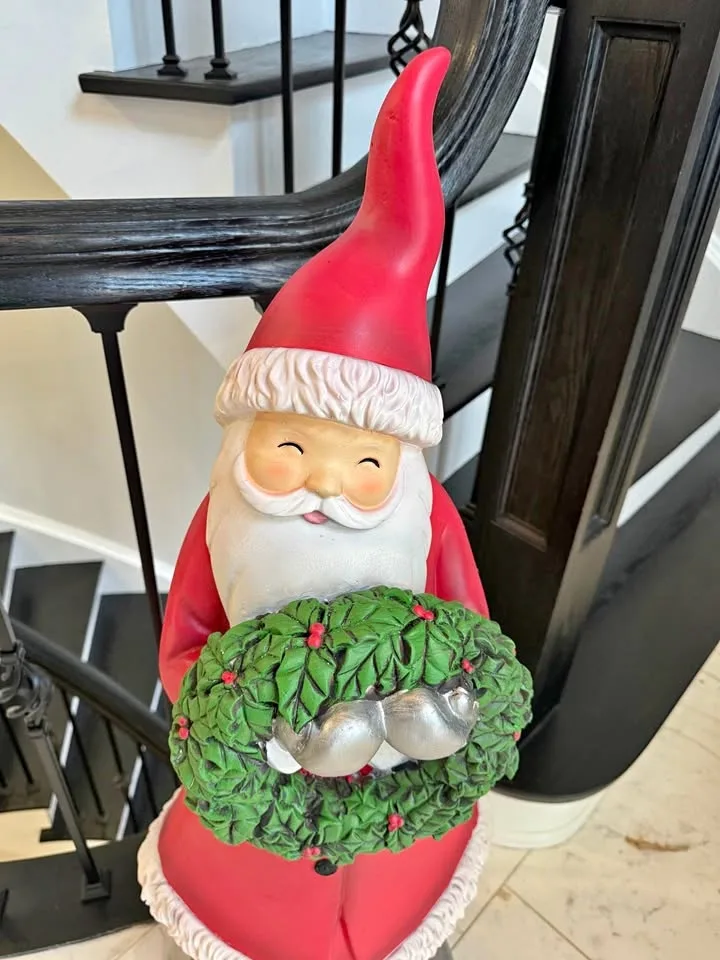 Christmas 42��” Santa Clay Statue $100