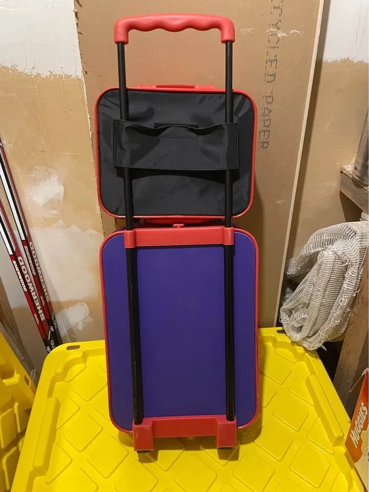 Pokemon travel cases 1999/2000 image indicator(2)