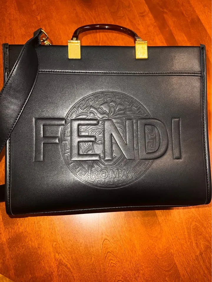 Genuine leather tote bag image indicator(3)