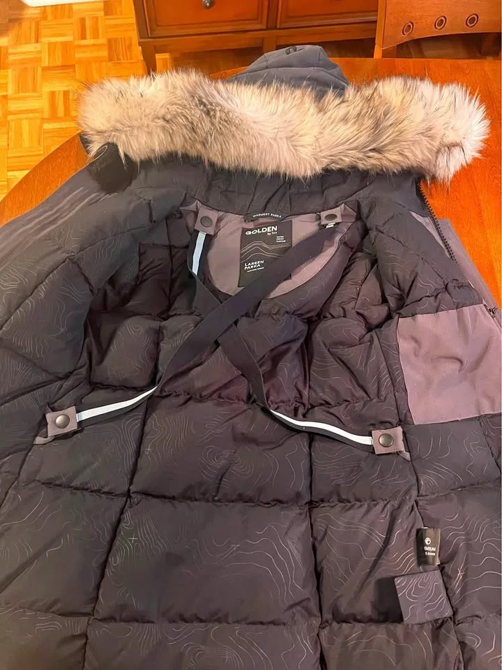 ARITZIA TNA GOLDEN PARKA GREY