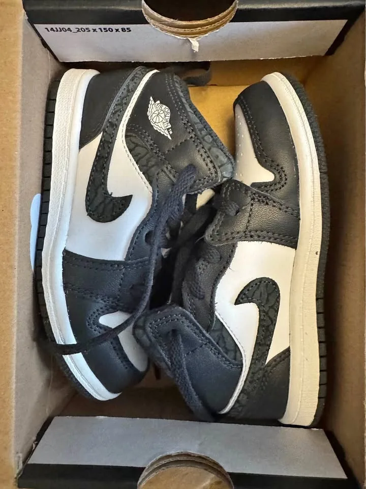 Jordan 1 MID BLACK/WHITE 10C