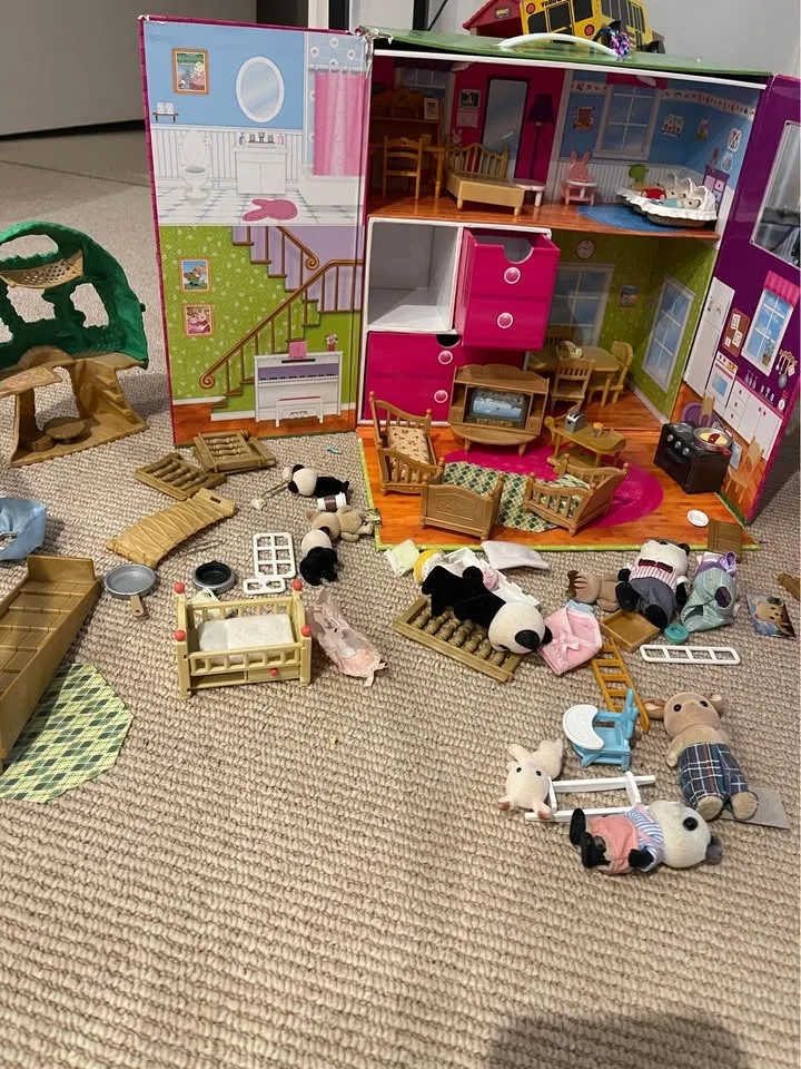 Large lot of calico critters plus multiple houses image indicator(5)