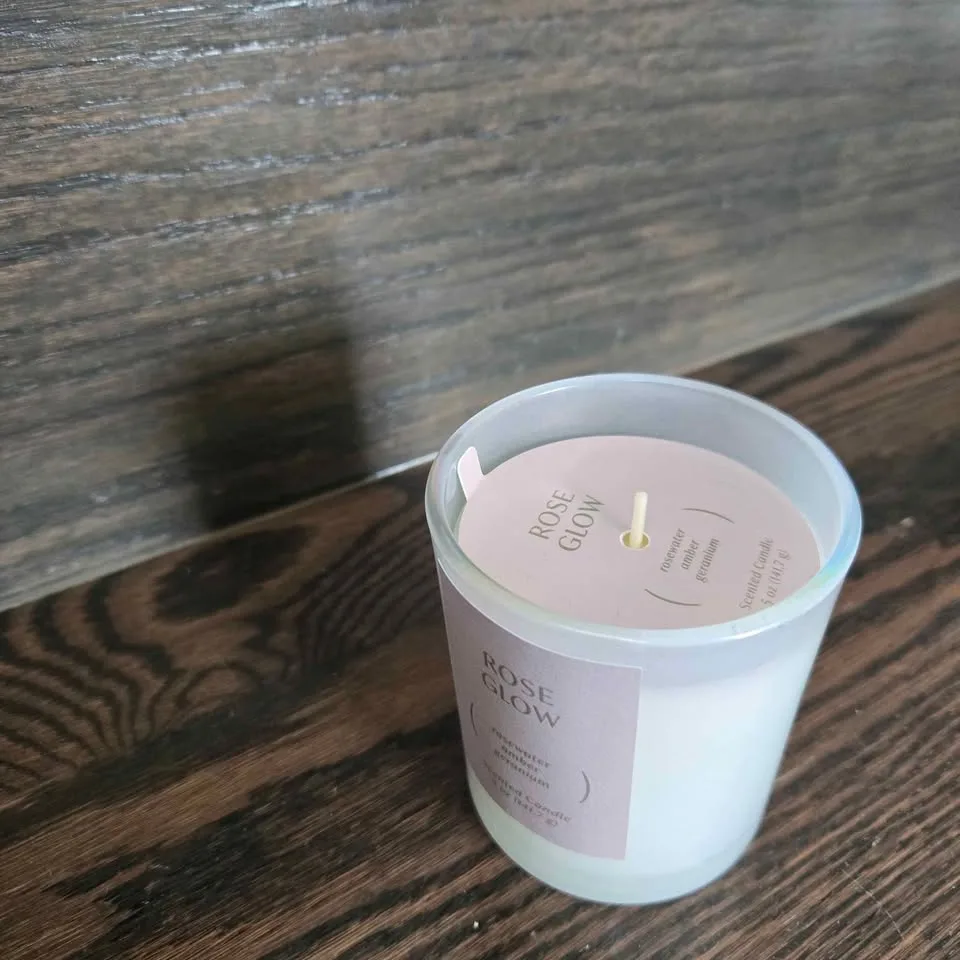 Threshold 5oz Glass Jar Candle Rose Glow image indicator(3)