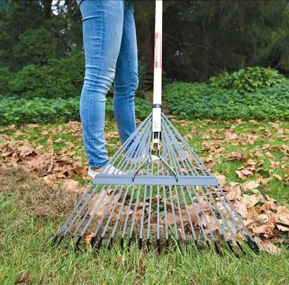 6ft Metal Lawn and Leaf Rake - BRAND NEW image indicator(4)