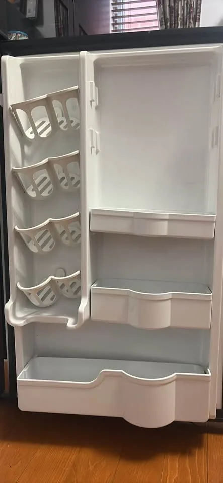 Whirlpool Mini Fridge image indicator(3)