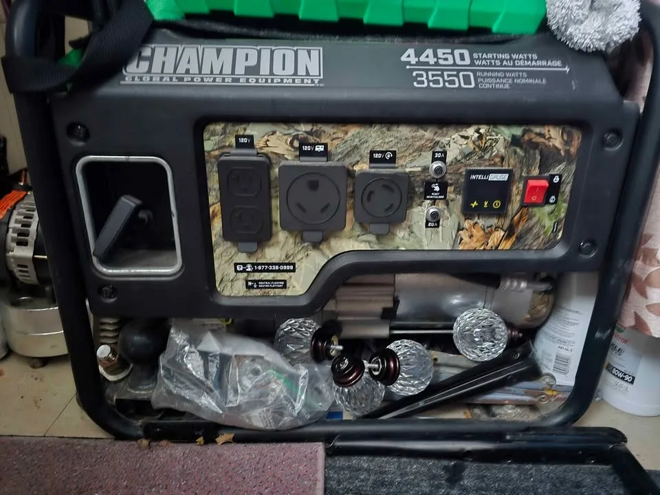 Champion 3650W/4550W Portable Generator image indicator(2)