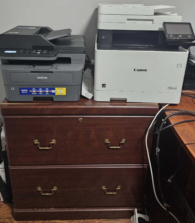 Office table and standkng desk converter - photo 2