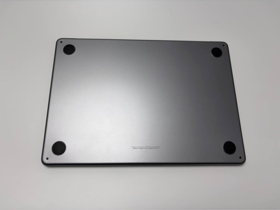 Macbook Air 13inch M2 space grey （apple care March,2026) - photo 3