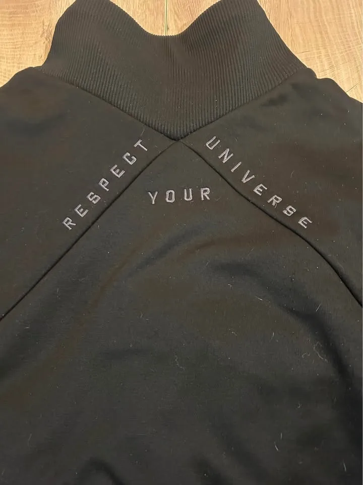 Respect your Universe gym jacket image indicator(4)