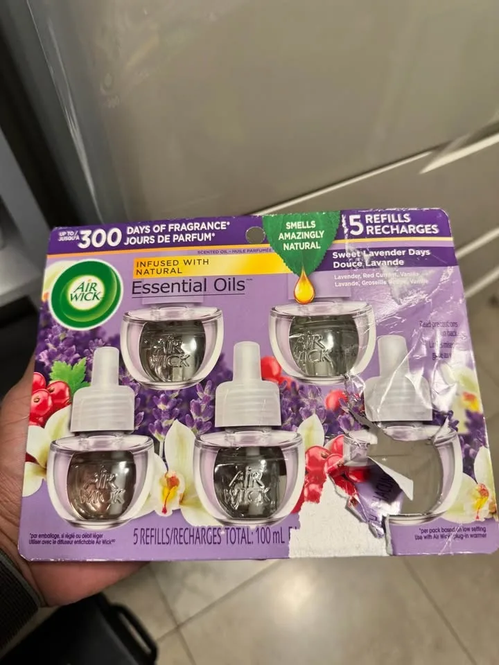 Air Wick Plug In 4 Refills Sweet Lavender Days image indicator(2)