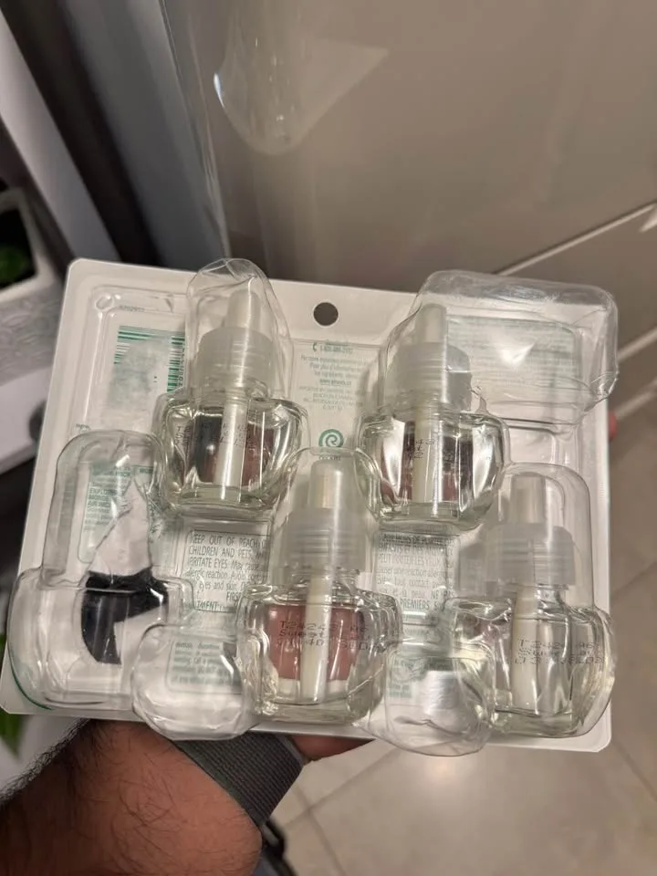 Air Wick Plug In 4 Refills Sweet Lavender Days image indicator(3)