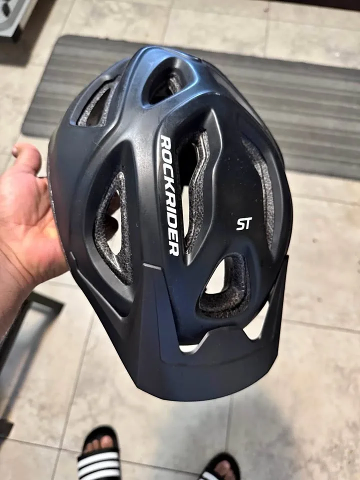 Rock rider helmet for cycling