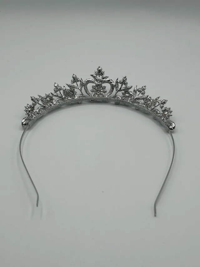 Chantal Eveleen Silver Crystal Wedding Tiara image indicator(4)