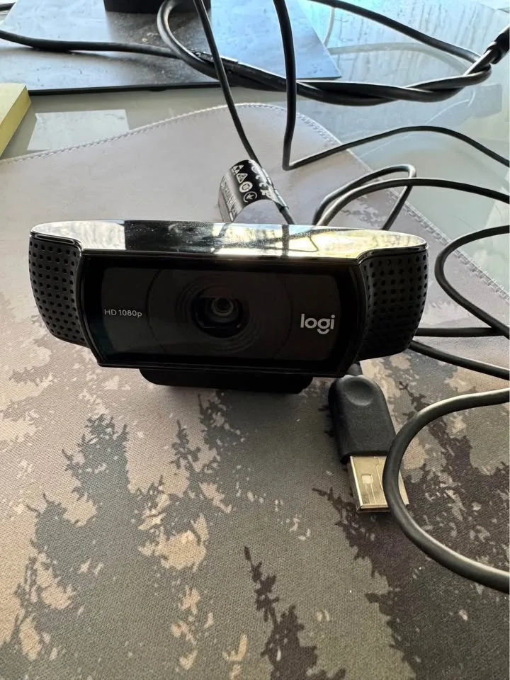 Logitech C920x HD Pro Webcam image indicator(2)