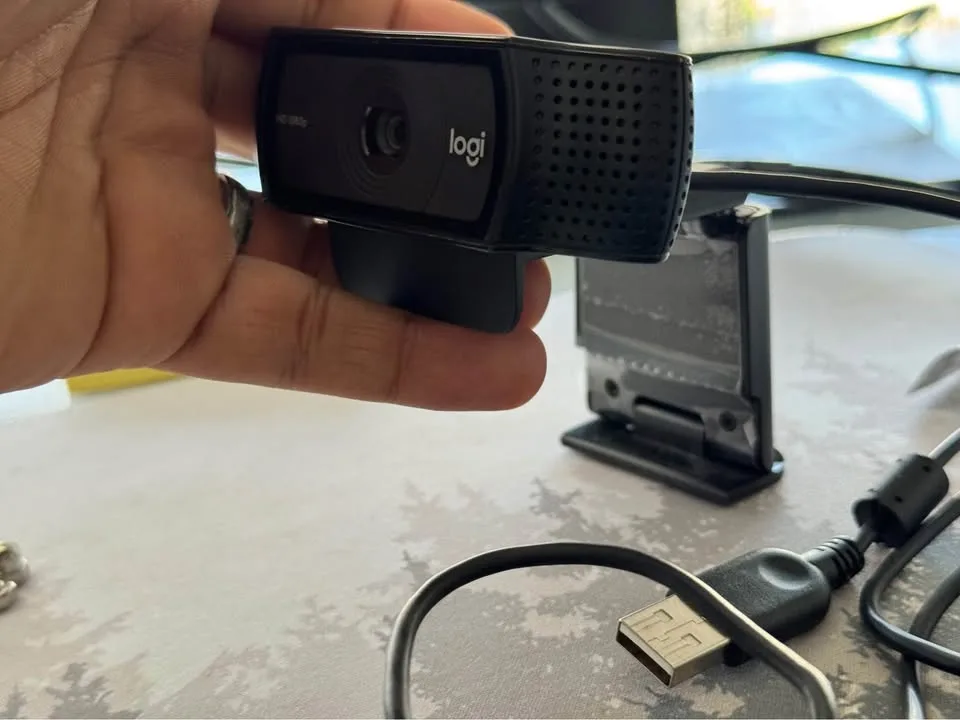 Logitech C920x HD Pro Webcam image indicator(4)