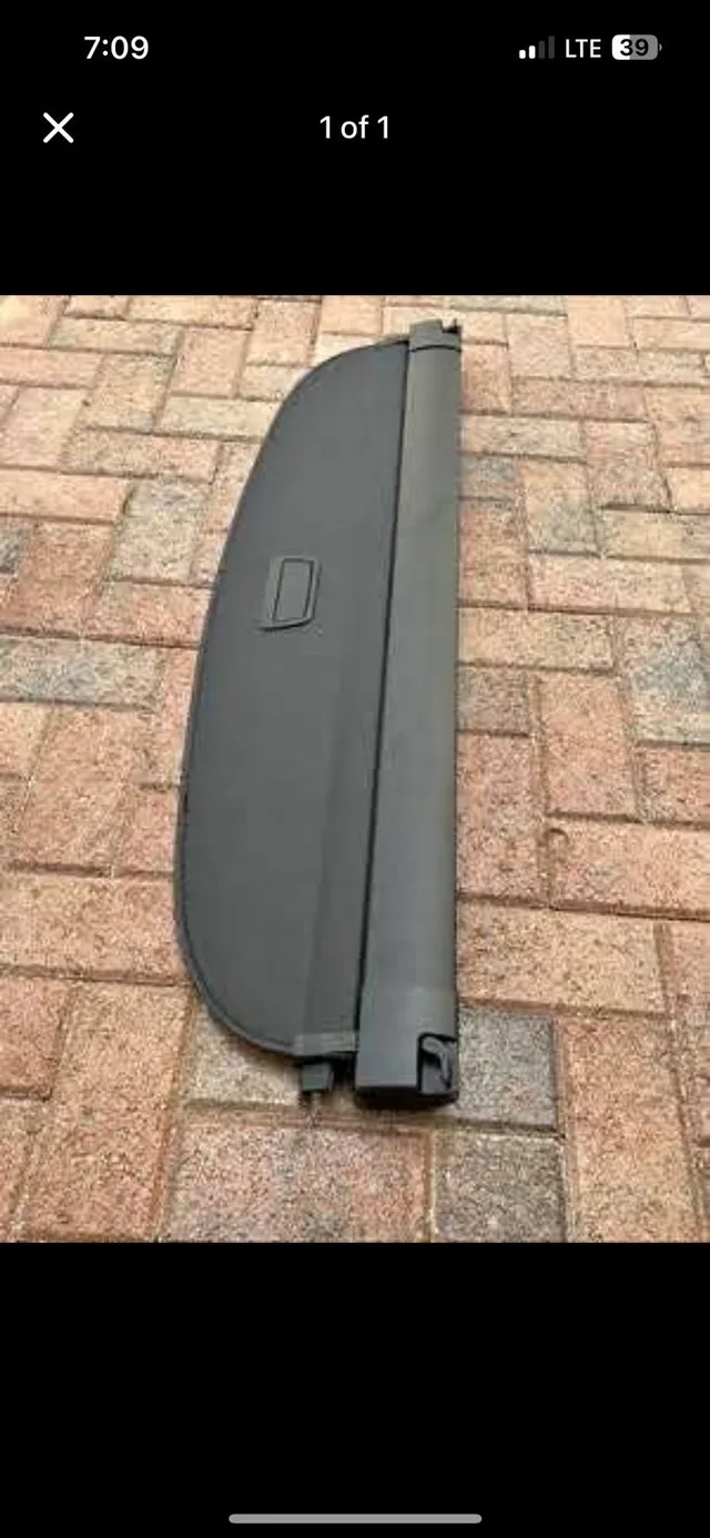 Audi Q3 Cargo Cover Roller Blind image indicator(2)