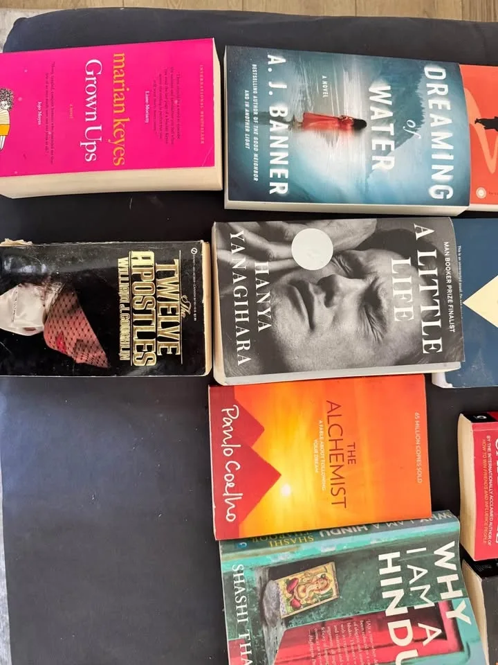 Books 5$ Each image indicator(2)