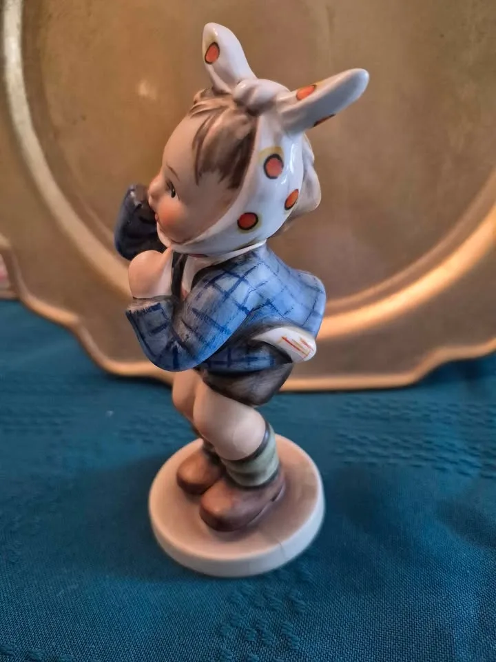 Hummel Figurine - Best Offer image indicator(4)