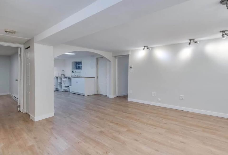 1 Bed 1 Bath - House - photo 3