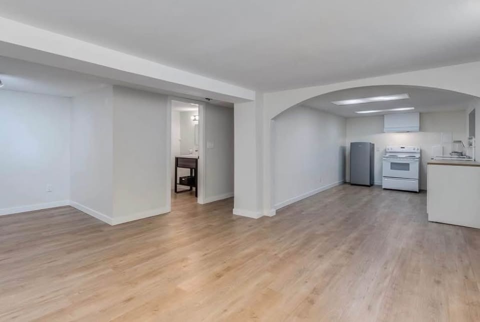 1 Bed 1 Bath - House - photo 4
