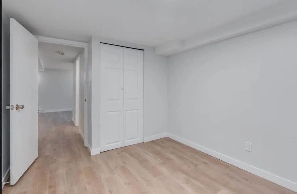 1 Bed 1 Bath - House image indicator(10)