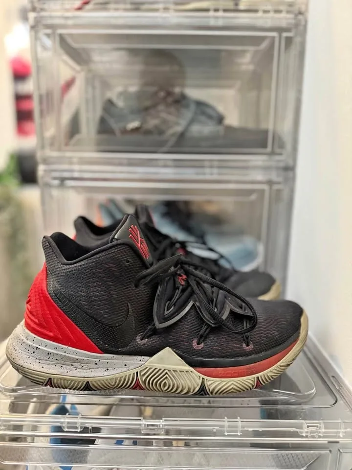 Nike Kyrie 5 Shoes Size 10