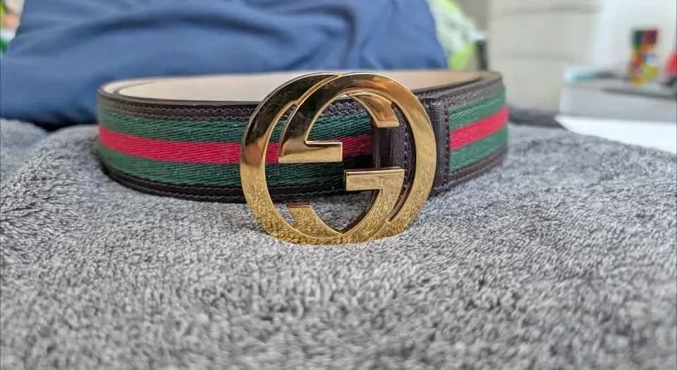 Gucci Clip Buckle Leather Belt – Authentic w/ Sales Memo