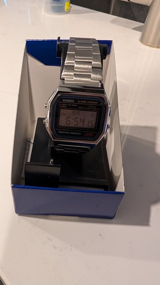 BNIB Casio digital watch - photo 2