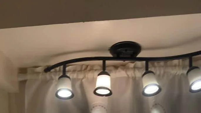 Selling various items winter cleaning image indicator(5)