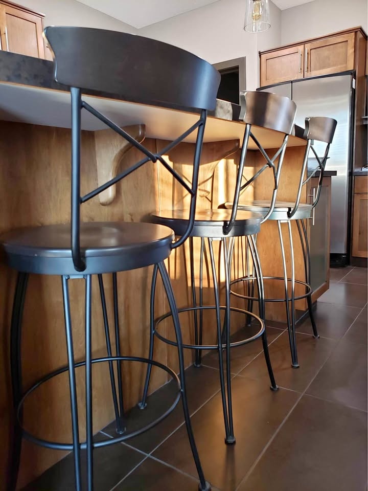 3 Stylish Swivel Bar Stools #Cleanout