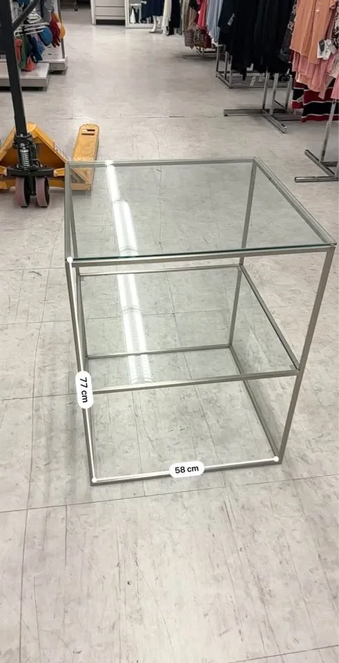 Store display table image indicator(10)