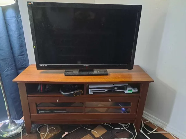 FREE TV Stand