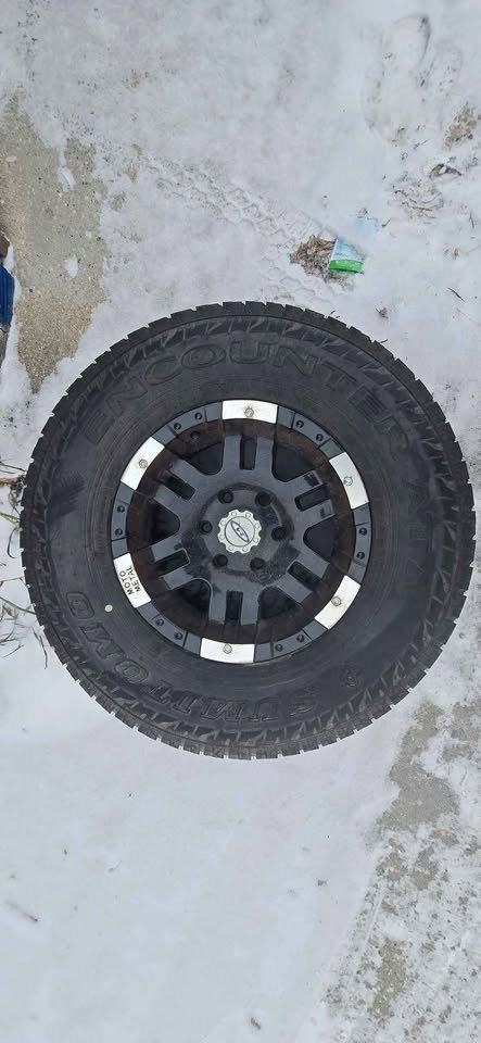 265 75 r16 SUMITOMO TIRES 6x139.7 SILVERADO RIMS - photo 3