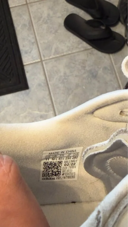 Adidas men US11 image indicator(2)