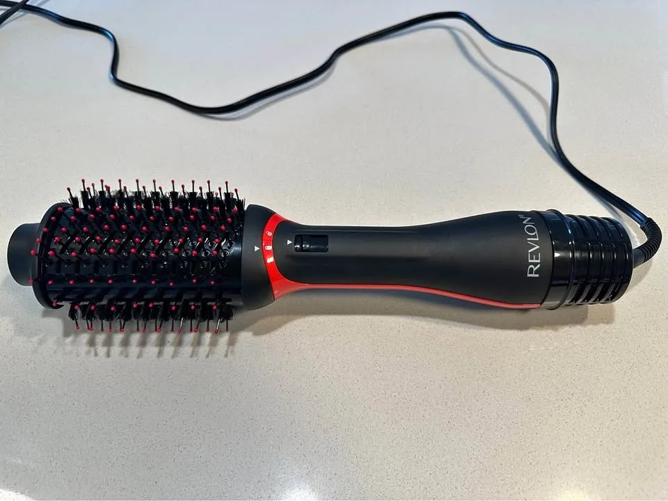 Revlon One-Step Volumizer Plus – Excellent Condition