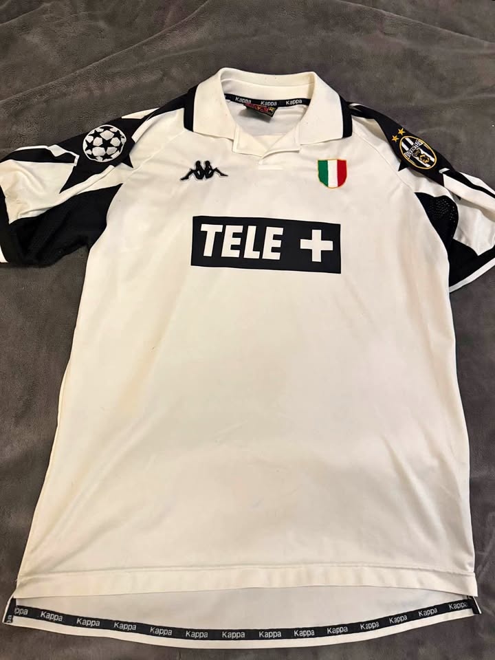 Vintage Juventus 98/99 Kappa Gaia UCL Jersey – XL