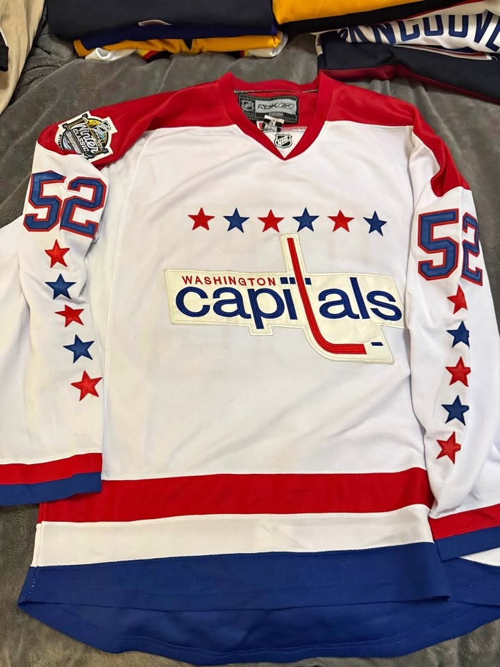 Washington Capitals #52 Winter Classic Style Jersey – Size 54