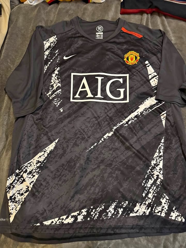 Vintage Man United Nike Training Shirt – XXL – Authentic