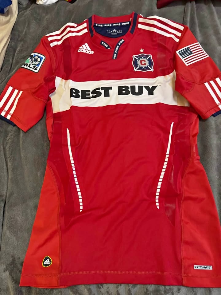 Chicago Fire 2010 TechFit Home Jersey Size L