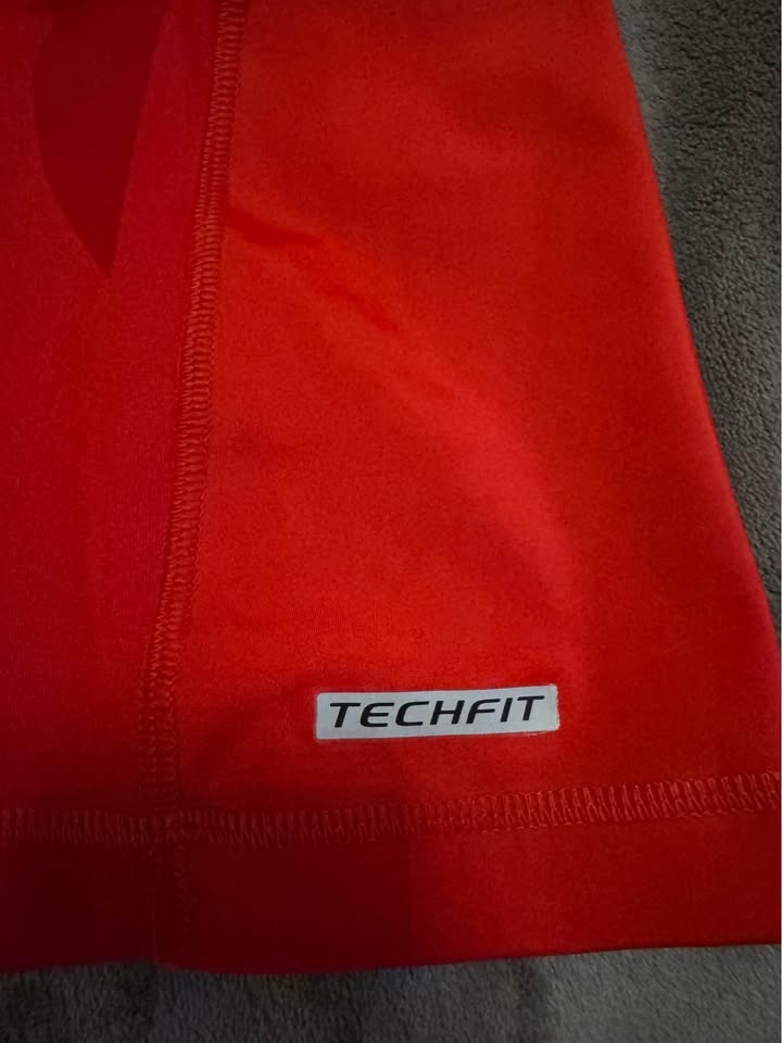 Chicago Fire 2010 TechFit Home Jersey Size L - photo 2