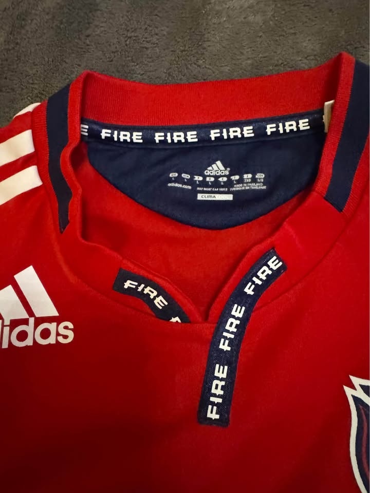 Chicago Fire 2010 TechFit Home Jersey Size L - photo 4